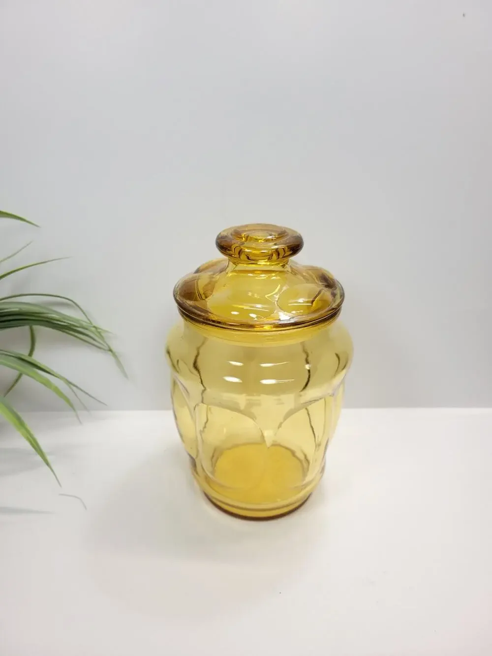 Vintage LE Smith Bubble Amber Glass Canister Jar Apothecary Cookie Container Lid